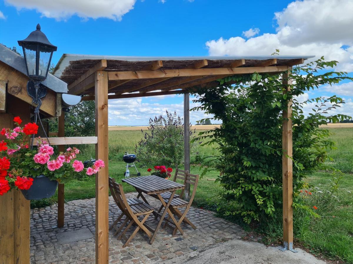 Villers-au-Tertre Le Chalet De La Ferme Du Tertre מראה חיצוני תמונה